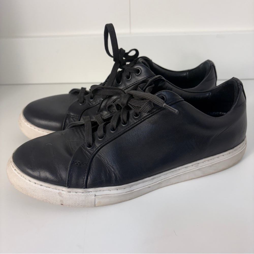 Thursday Black Leather Low-Top Lace-Up Sneakers Classic Women Travel
